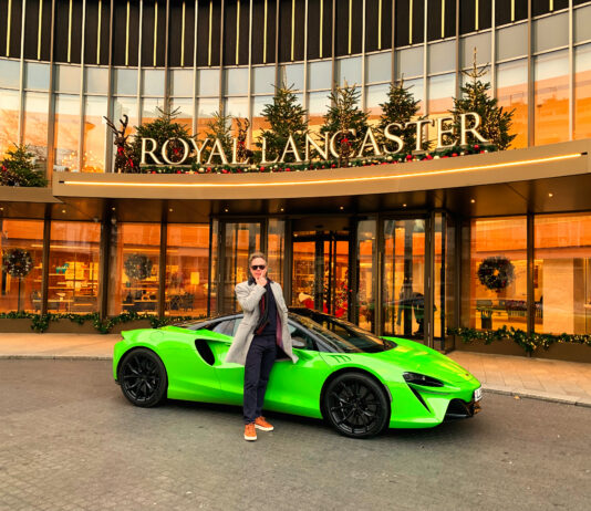Yves de Contades explores the McLaren Arturo Spider