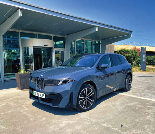 Motoring Review – BMW NA5 iX3 50 xDrive M Sport
